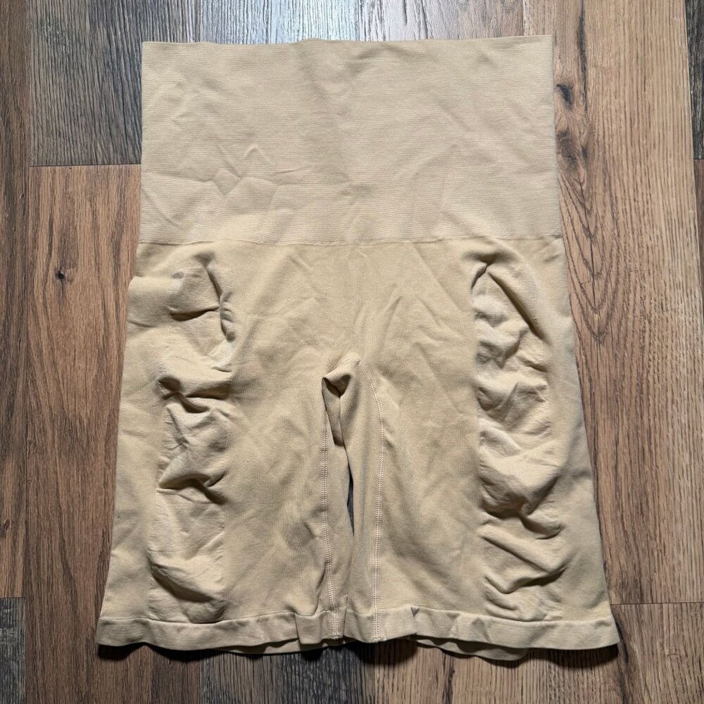 Secret Solutions Womens High-Waisted Beige Shapewear Shorts Size 28/30
